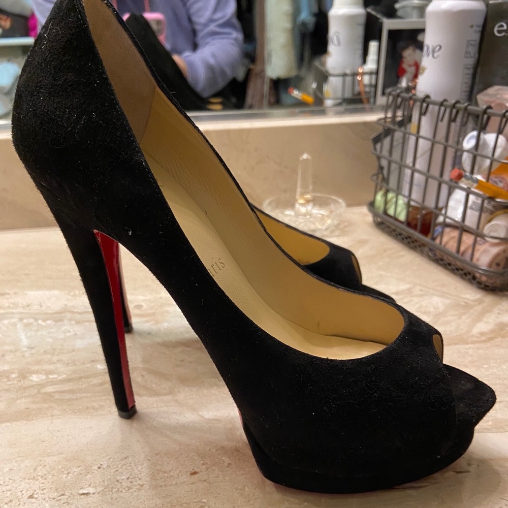 NWT Christian Louboutin Platform Suede Pumps